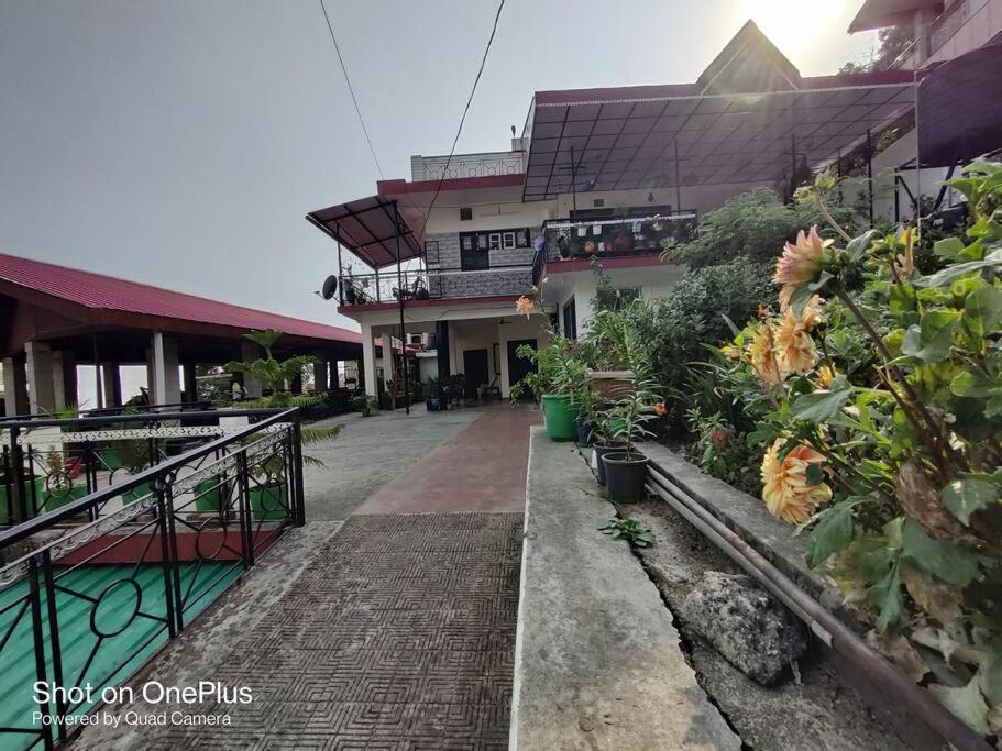 The Wintercrest Villa Dharamshala Esterno foto